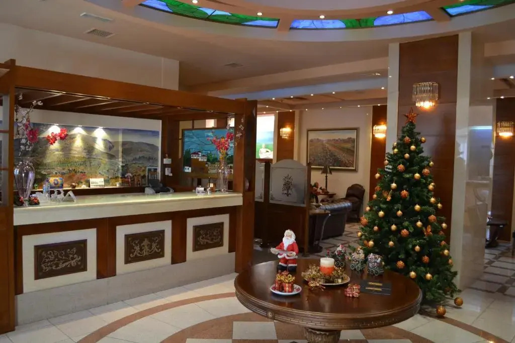 Elena Hotel