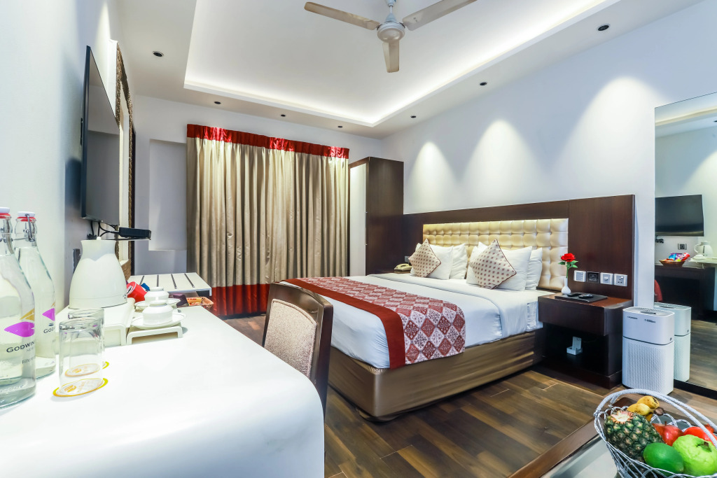 Hotel Grand Godwin -Near Connaught Place, New Delhi- Free Airport Pick-Up