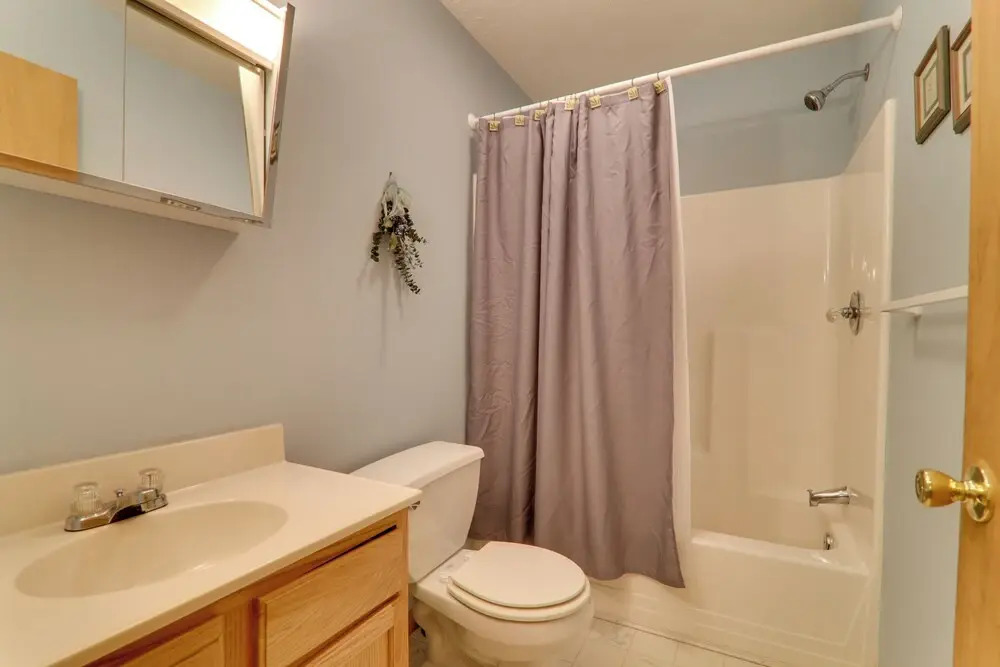 Deck & Resort Amenities: Arrowhead Lake Home!