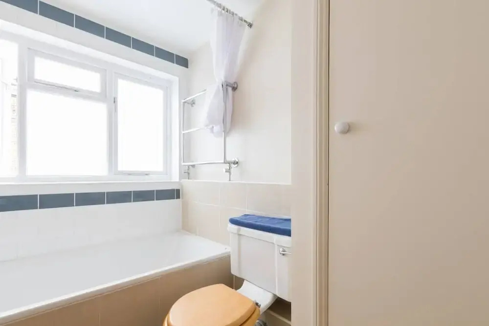 Lovely 1-bed Flat in Fulham Close to Tube!