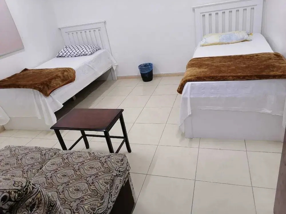 Q Economiy Hotel