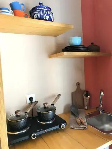 Giannakis Rooms