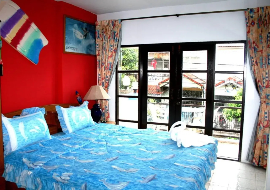 Summer Breeze Inn
