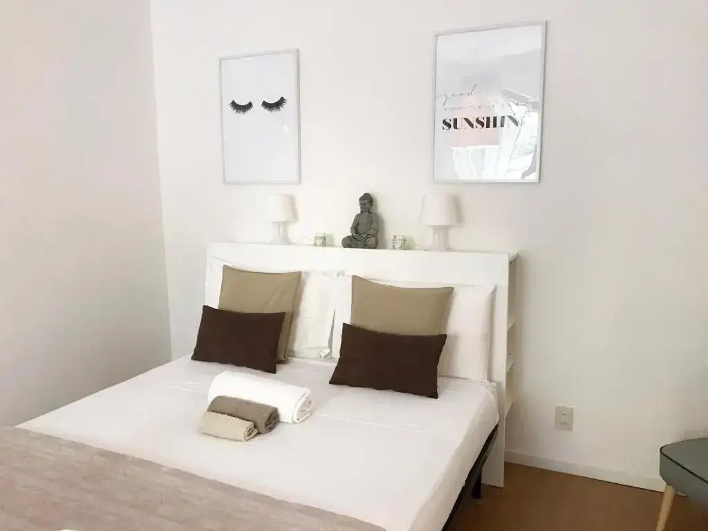 Milano Center White