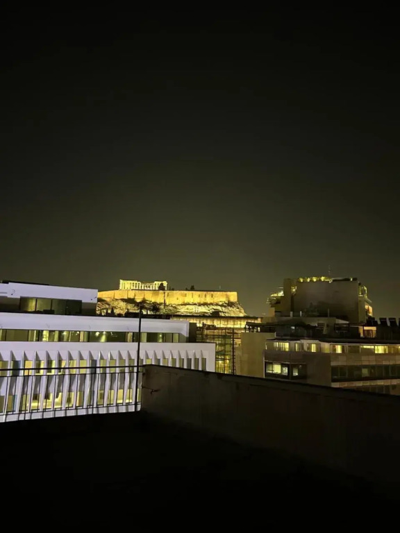 Modern, quite 1-BDR apt near Acropolis