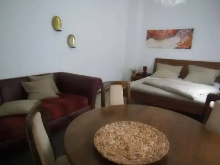 Haus99 Budget Pension & Apartments