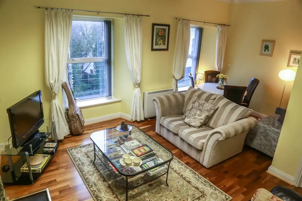 The Silver Teal Apt