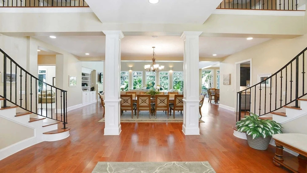 1a Sea Lane 6 Bedroom Home