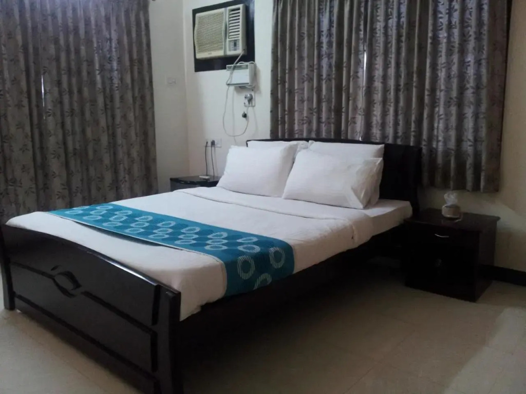 Roshini Serviced Apartments