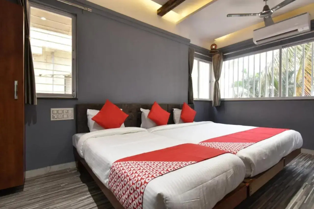 Hotel Ashirwad, Solapur