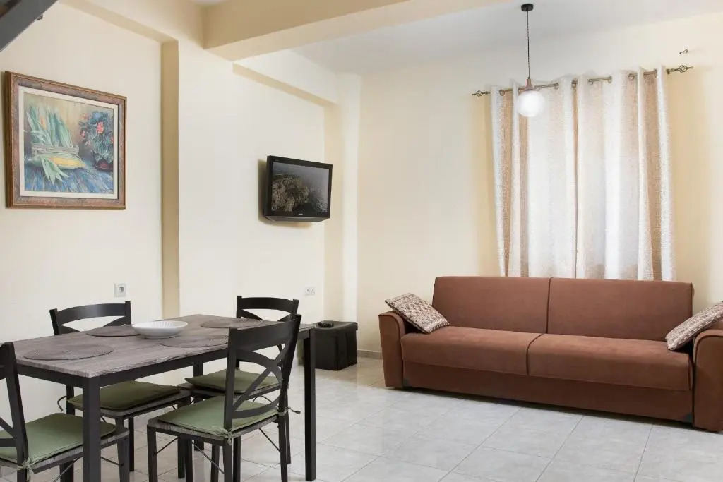 Petrakis House