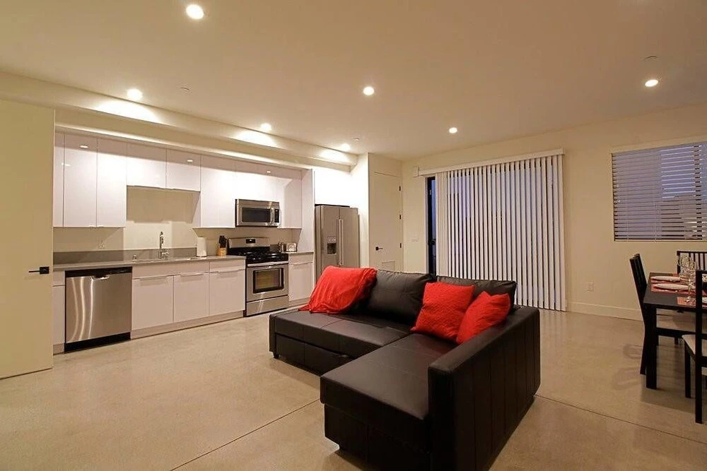 4516 Utah St Prime 1br