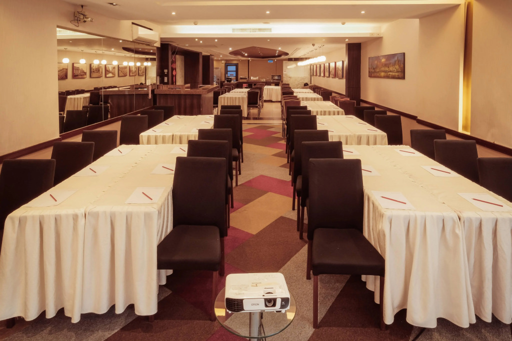 Ramada by Wyndham Manila Central