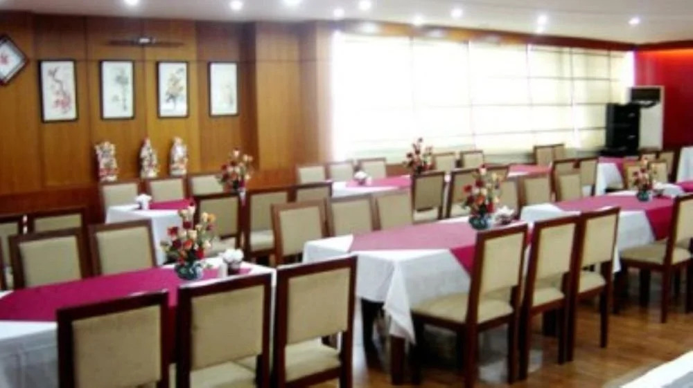 VMQ Hotel