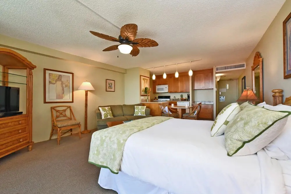 Kaanapali Shores 836 condo