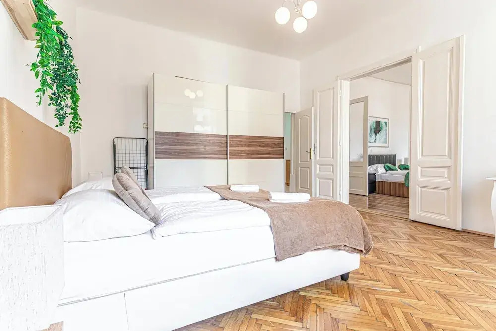 Modern Stay in the Heart of the City
