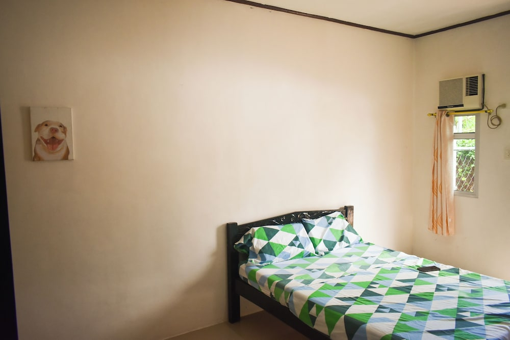 Studio Room With Private Bathroom and Kitchenette