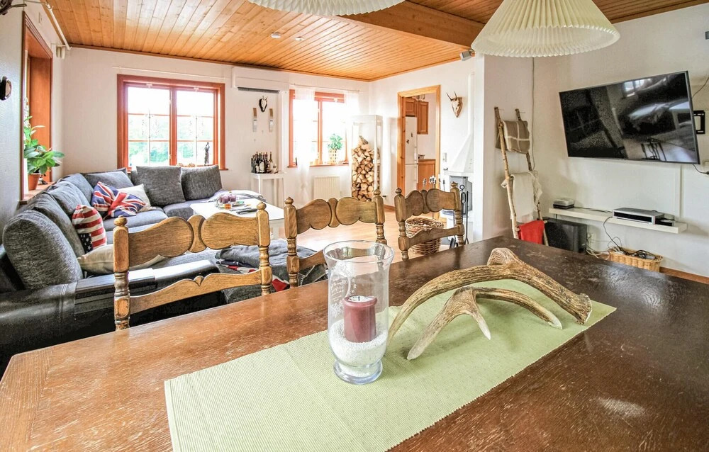 Amazing Home In Örkelljunga With Sauna
