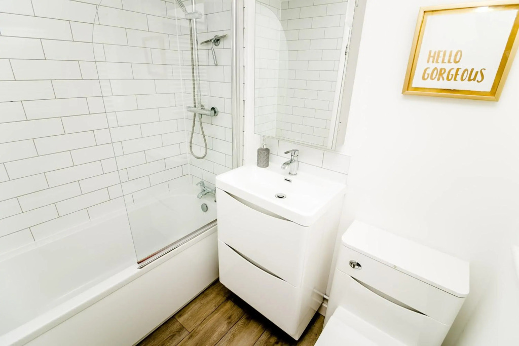 New city house, great location - with parking