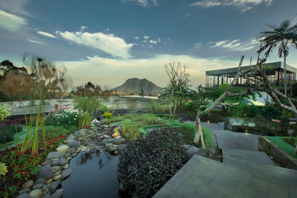 Sunsetfalls Gardens And Resort