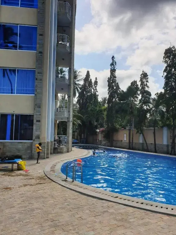 Lovely 1 bedroom beach front apartment