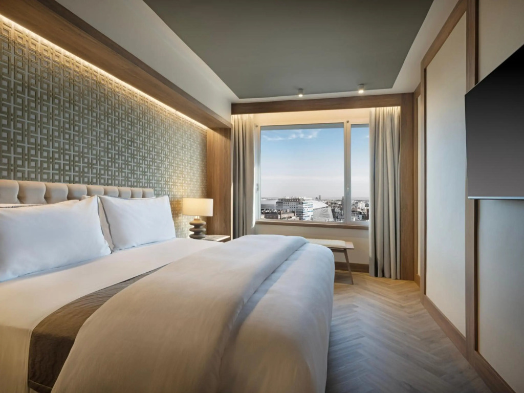 The Westin Madrid Cuzco
