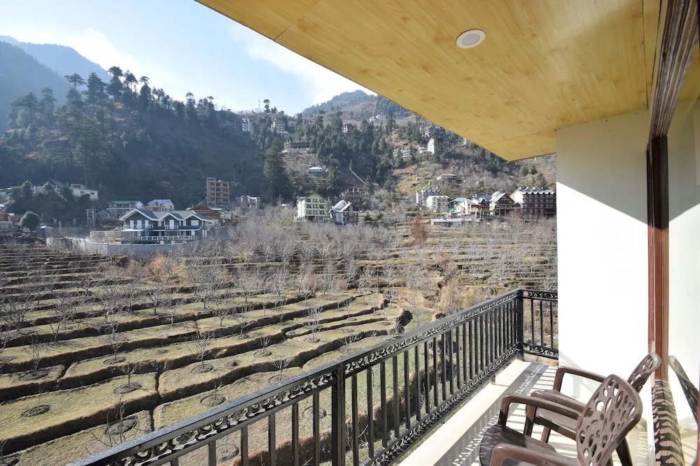 OYO 11643 Hotel Sunrise Villa