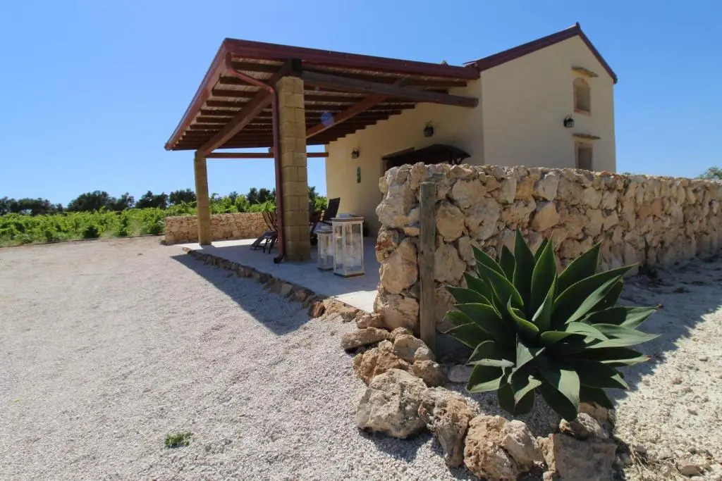 Scalecci, country home