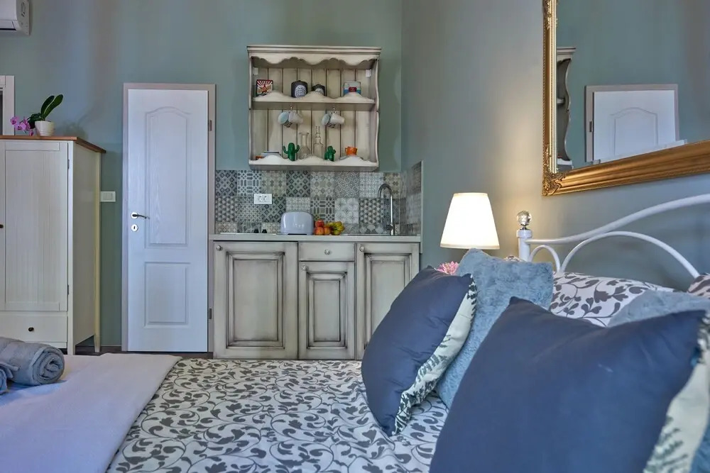 Old City Romantic Studios