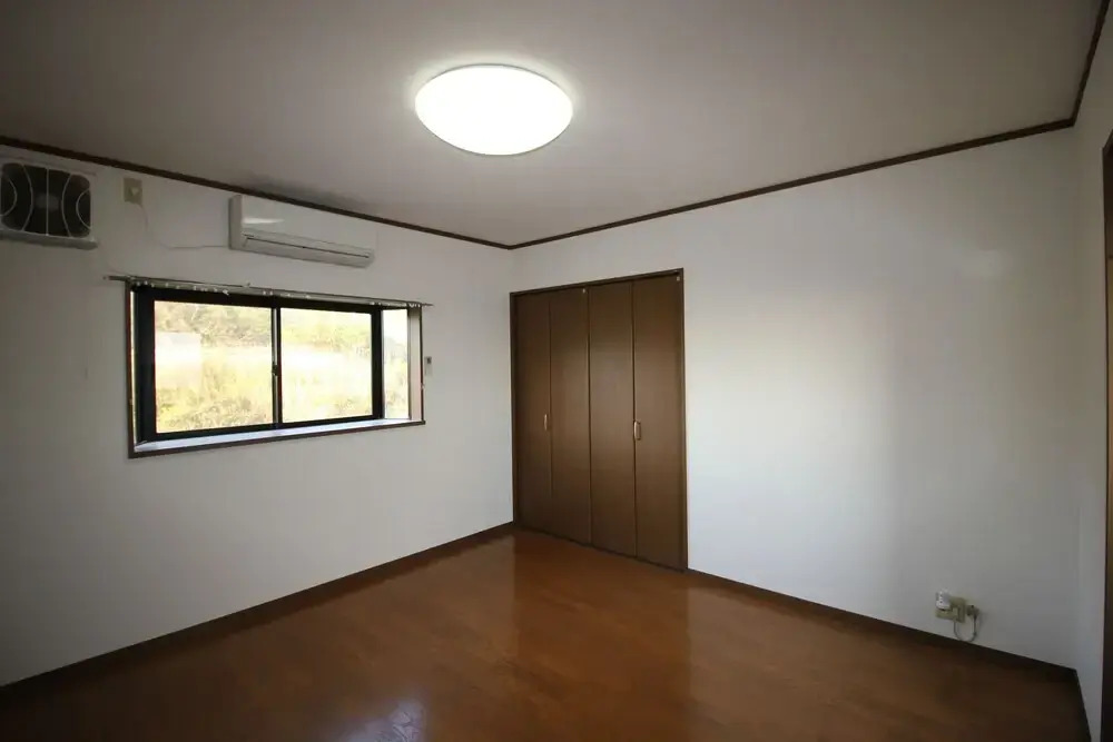 taiza house
