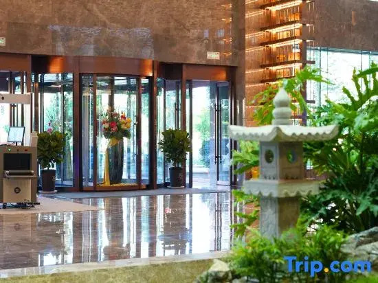 Xinjiang Harbour Hotel