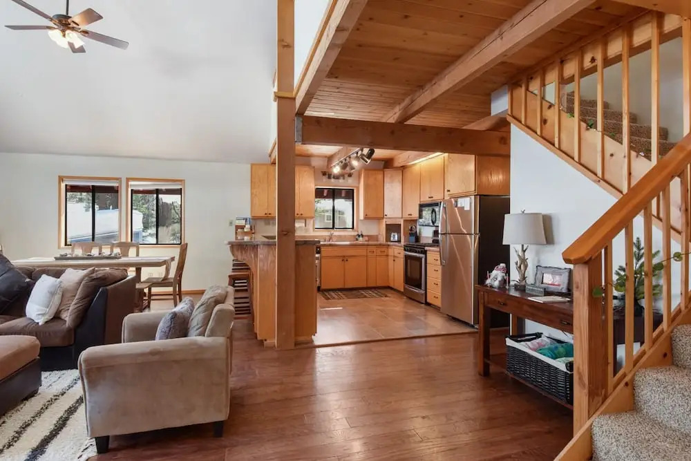 Tahoe Vista Lake Lodge