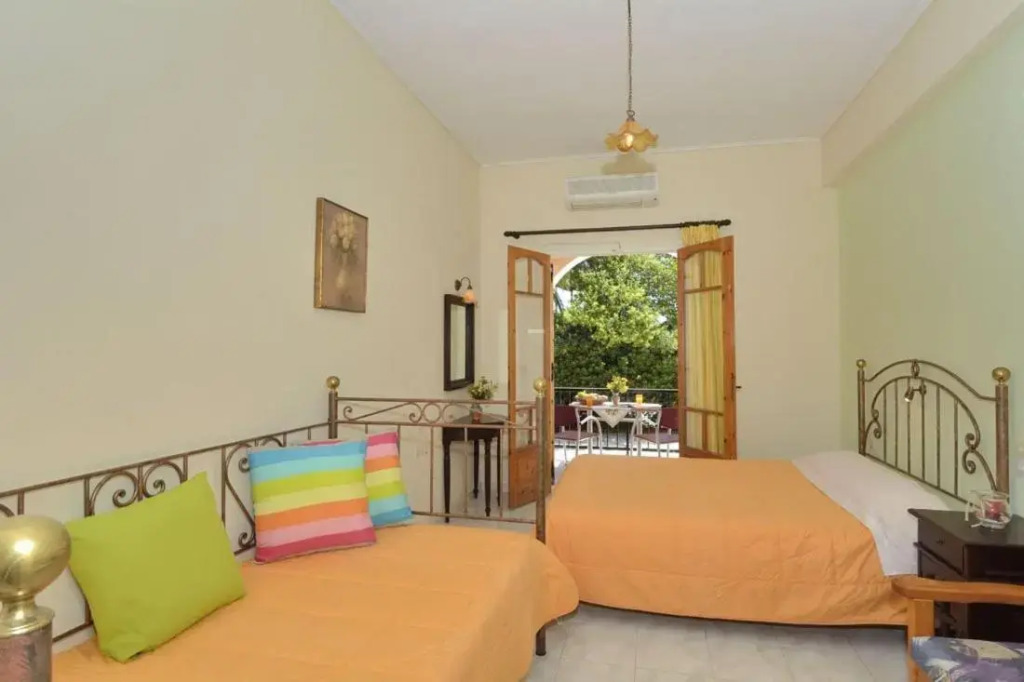 Loukas Inn Family Resort