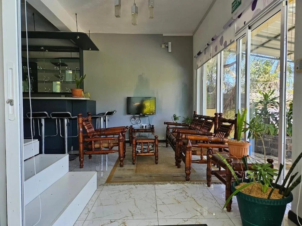 Ushpav Villa
