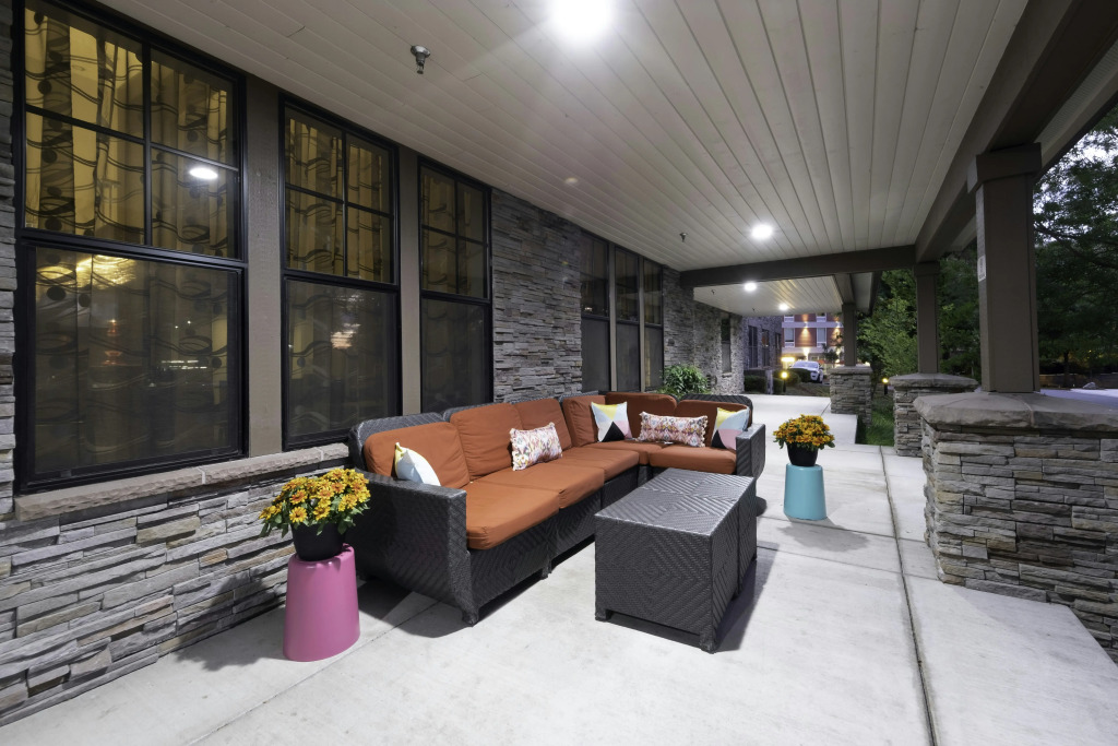 Hampton Inn & Suites DuPont
