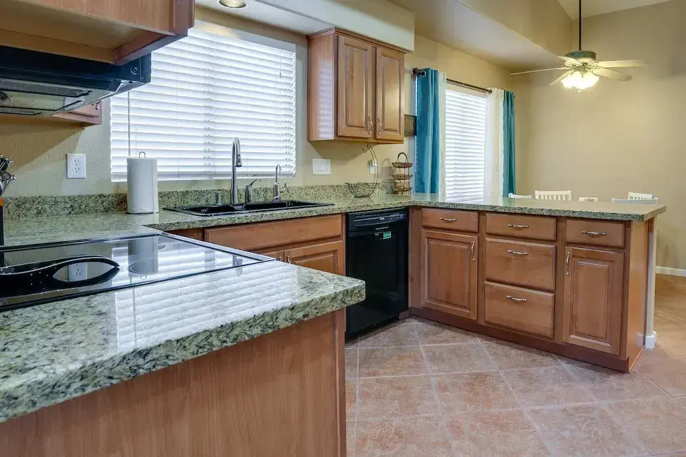Pet-friendly Yard! Home Near State Farm Stadium