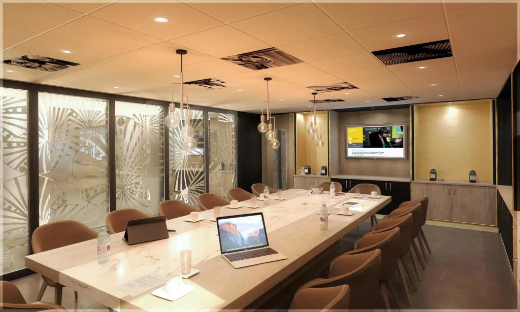 Niepce Paris, Curio Collection By Hilton
