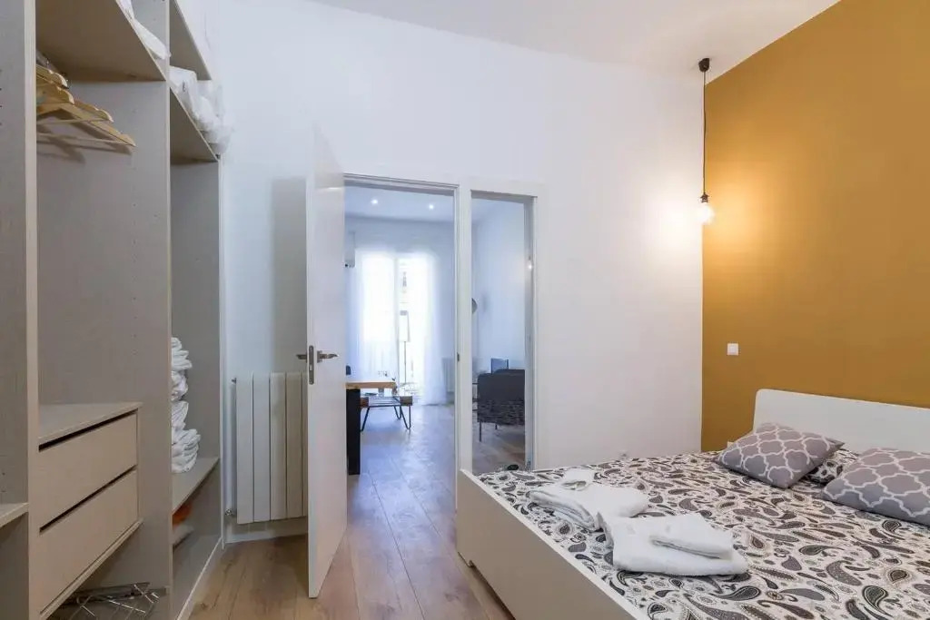 Marvelous Apartment of 3 Bedrooms near La Latina by Batuecas