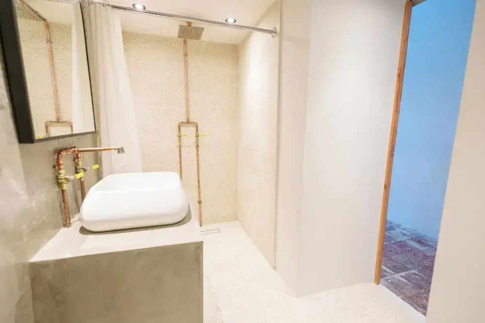 Romeo Hotel- Adults Only