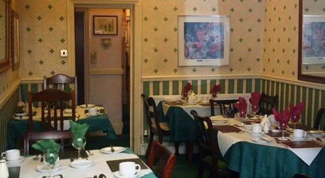 The Knoll Guesthouse