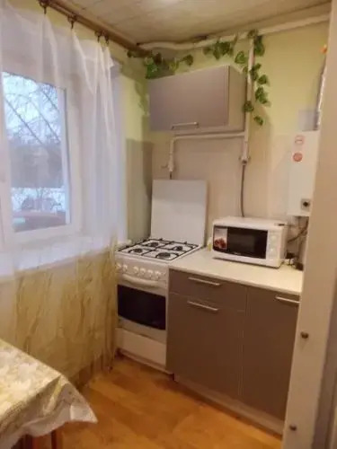 Desyatinnaya 4 Apartment