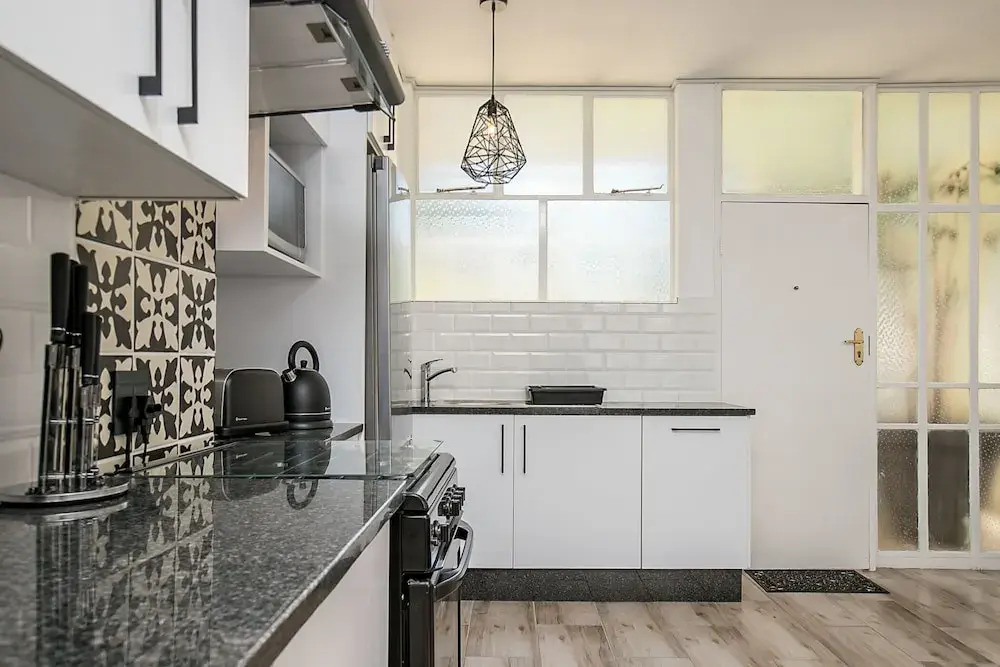 116 Illovo Mews Studio