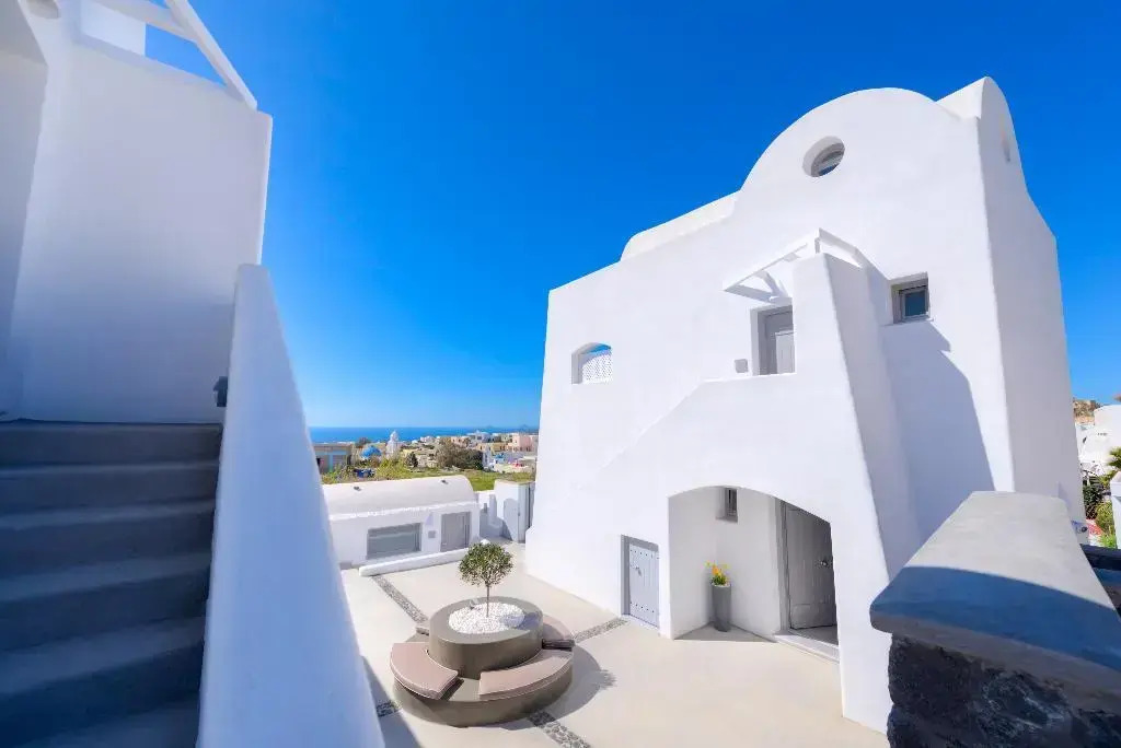 White Harmony Suites