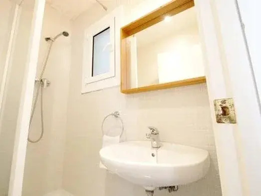 Habitat Apartments Beach Studio