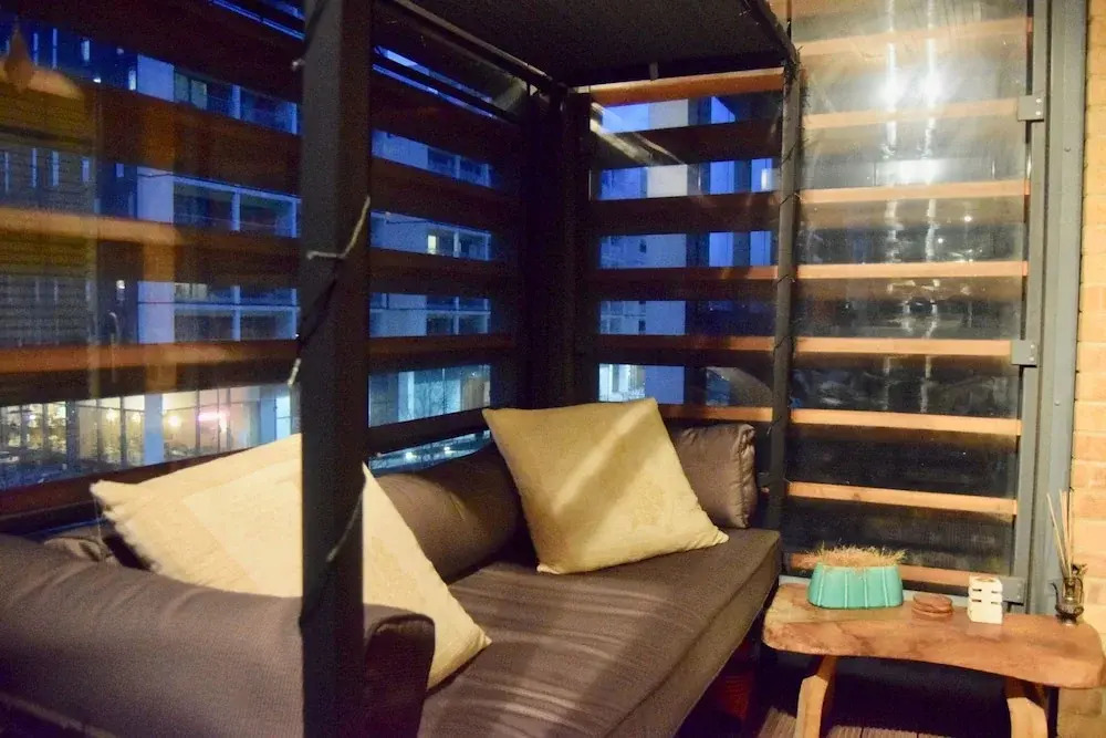 Spacious 1 Bedroom Flat With Covered Balcony