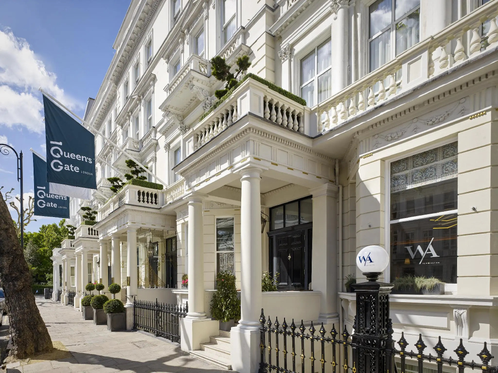 100 Queens Gate Hotel London Kensington, Curio Collection by Hilton