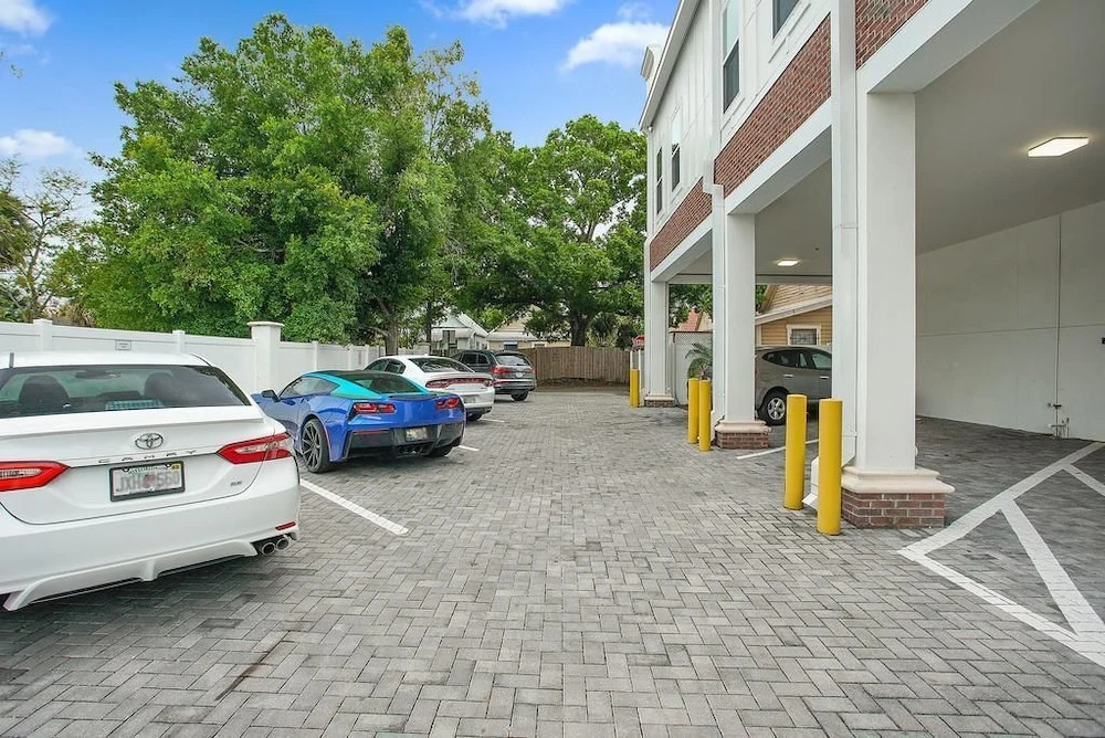 Old West Lofts Down Town Tampa