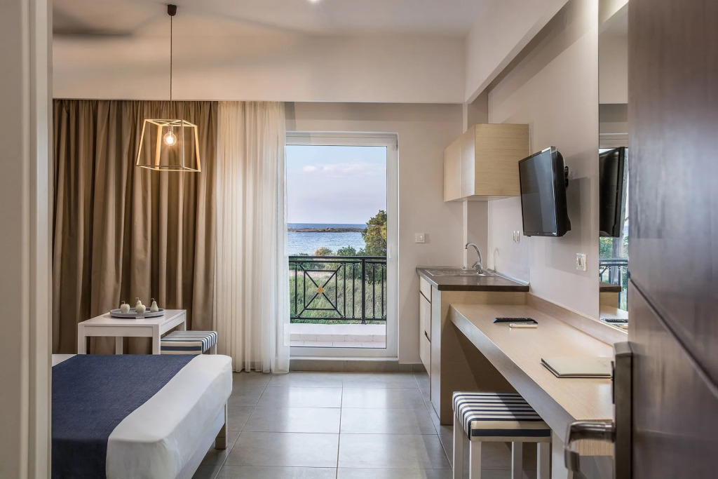 Sea View Hotel & Apartments