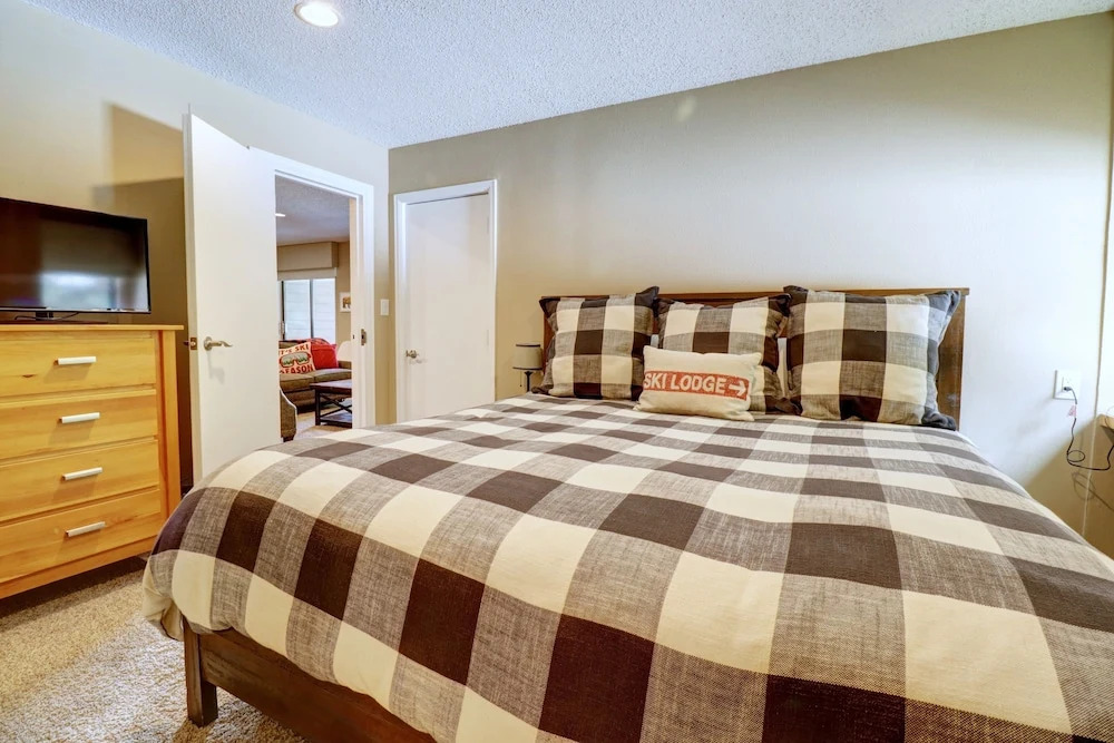 Ski-In Ski-Out Center Village Condo Indoor Parking - CM216 by Redawning