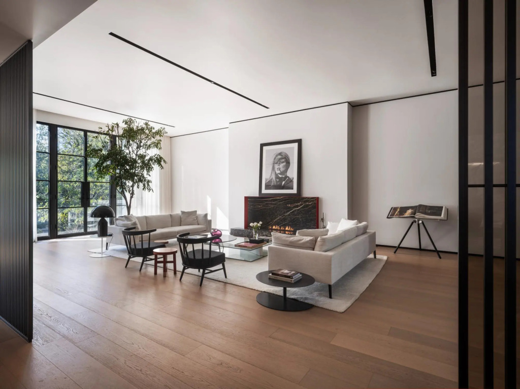 Angelo Modern